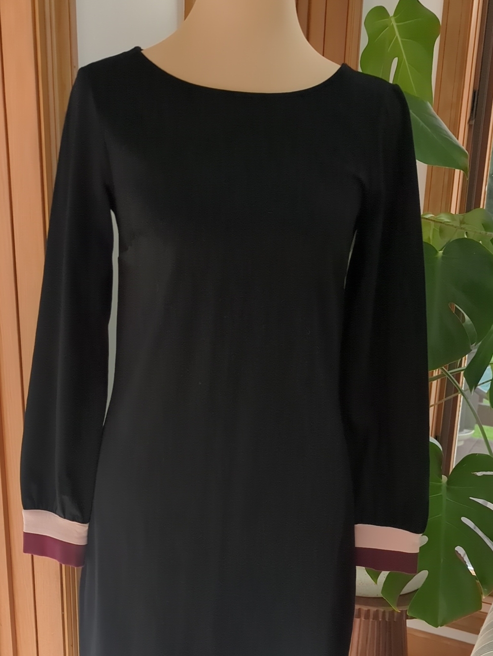 Boden Black Long Sleeve Shift Dress Contrast Cuff Trim Size US 2R